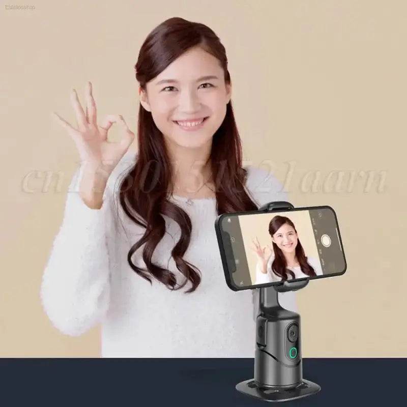 Auto Face Tracking Tripod Gimbal Stabilizer for Live Videos - Estalios