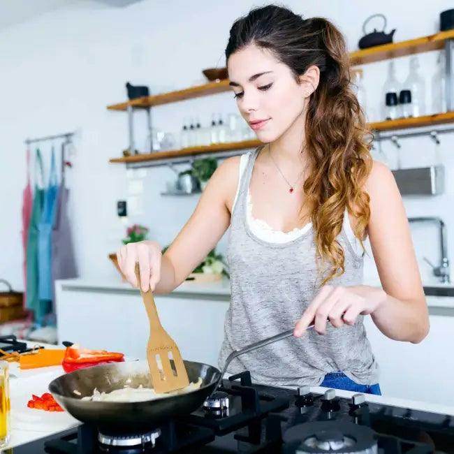 Spice Up Your Kitchen with Durable Bamboo Utensil Set - Estalios