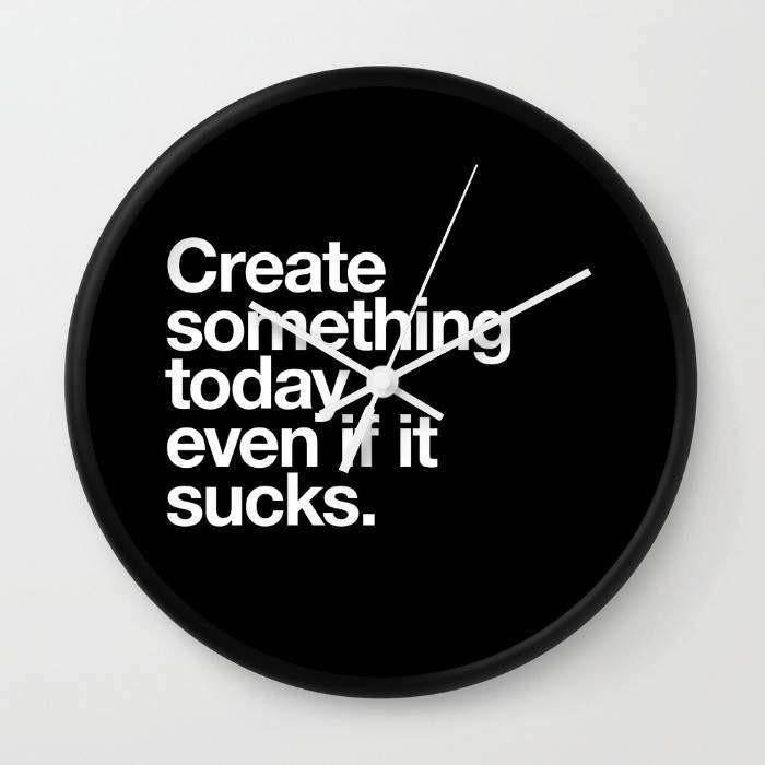 Bold Black & White Wall Clock - Modern Style Upgrade - Estalios