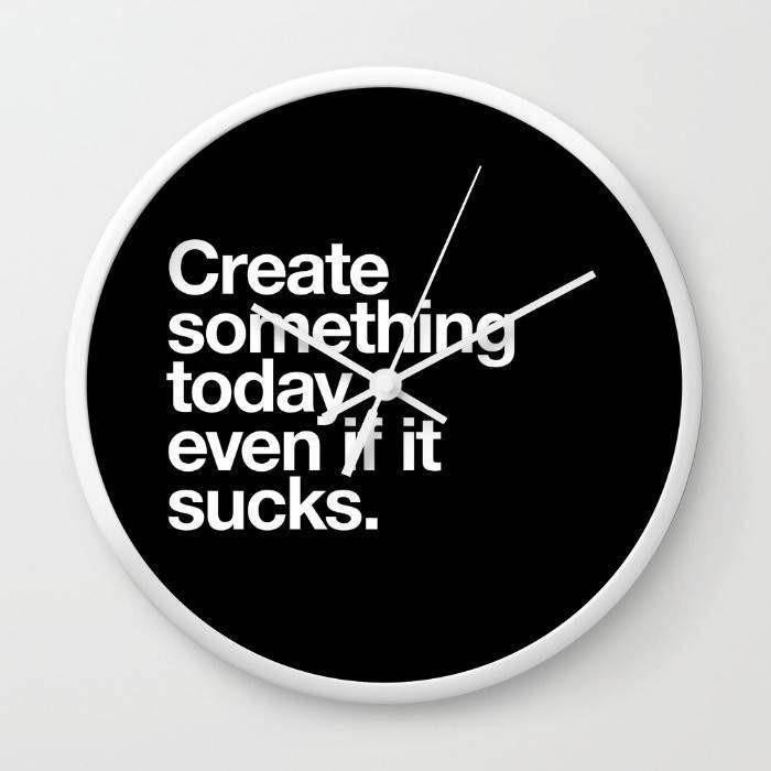 Bold Black & White Wall Clock - Modern Style Upgrade - Estalios