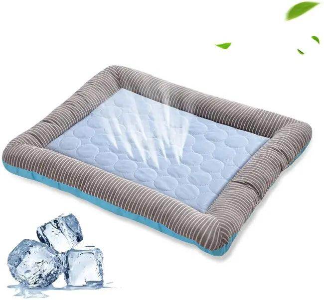 Chill Out in Style with Striped Cooling Dog Bed - Estalios