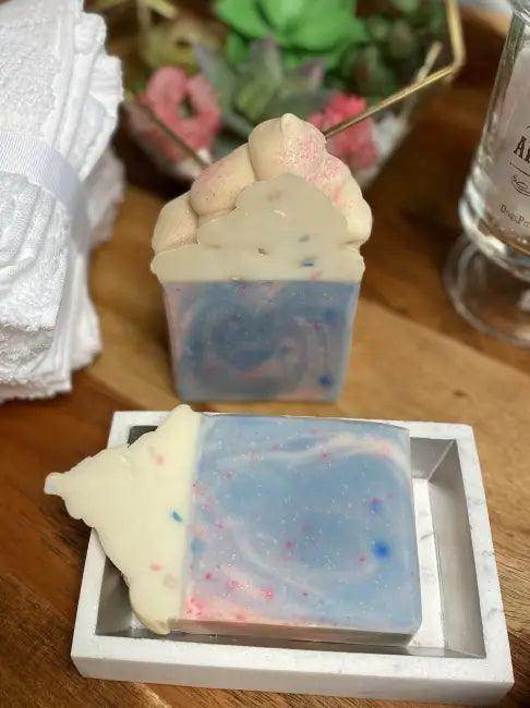 Cotton Candy Scented Cupcake-Shaped Artisan Soap Delight - Estalios