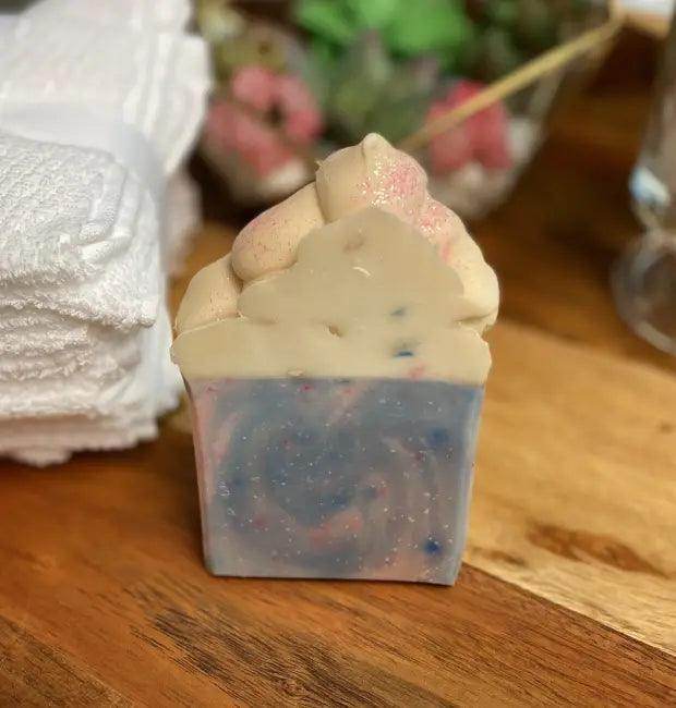 Cotton Candy Scented Cupcake-Shaped Artisan Soap Delight - Estalios