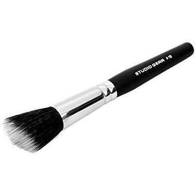 Effortless Application with #15 Bronzer Stippling Brush - Estalios