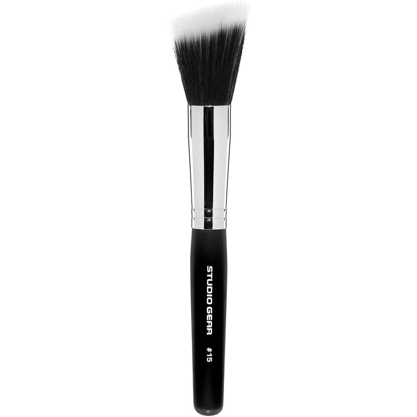 Effortless Application with #15 Bronzer Stippling Brush - Estalios