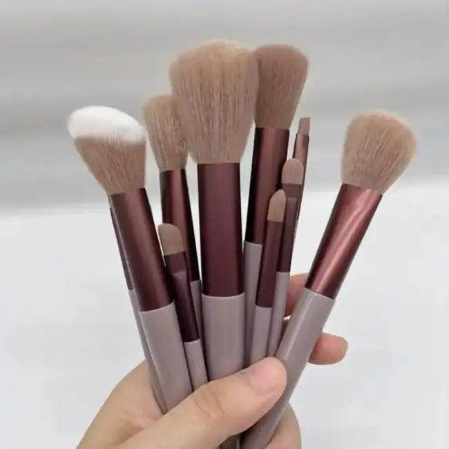 Trendy Makeup Brush Set with Gray Pouch for Flawless Looks - Estalios