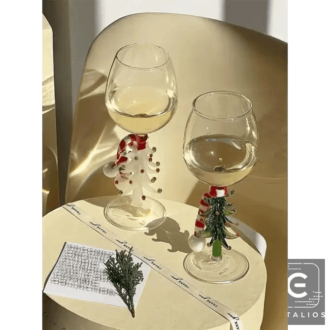 Cheerful Christmas Wine Glass Set for Festive Celebrations - Estalios