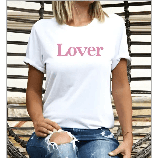 Lover Graphic T-Shirt – Ideal Gift for Valentine’s Day - Estalios