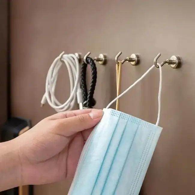 Magnetic Kitchen Magic: Sleek Silver Hooks for Easy Access - Estalios