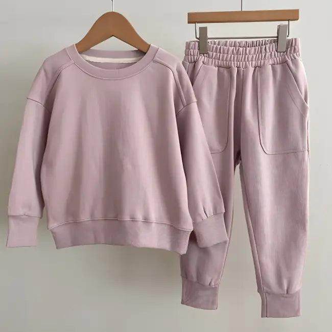 Cozy Mauve Matching Sweatshirt and Sweatpants Set for Kids - Estalios