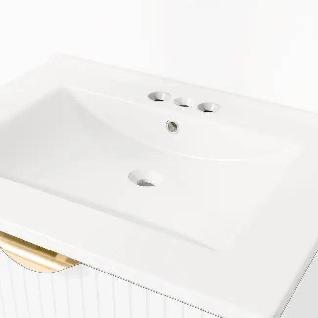 Chic White Vanity with Gold Hardware for Stylish Bathrooms - Estalios