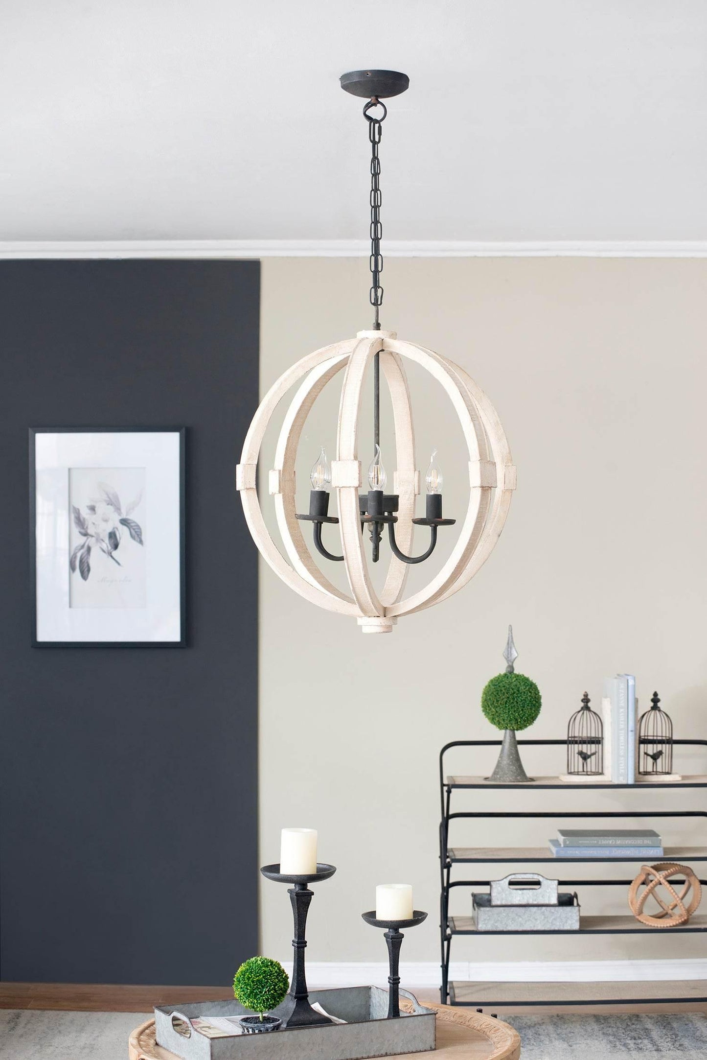 Orbital Farmhouse Chandelier Blends Wood and Metal Elegance - Estalios