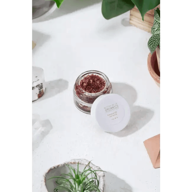 Revitalize Your Look with Bold Red Lip Scrub for Hydrated Lips - Estalios