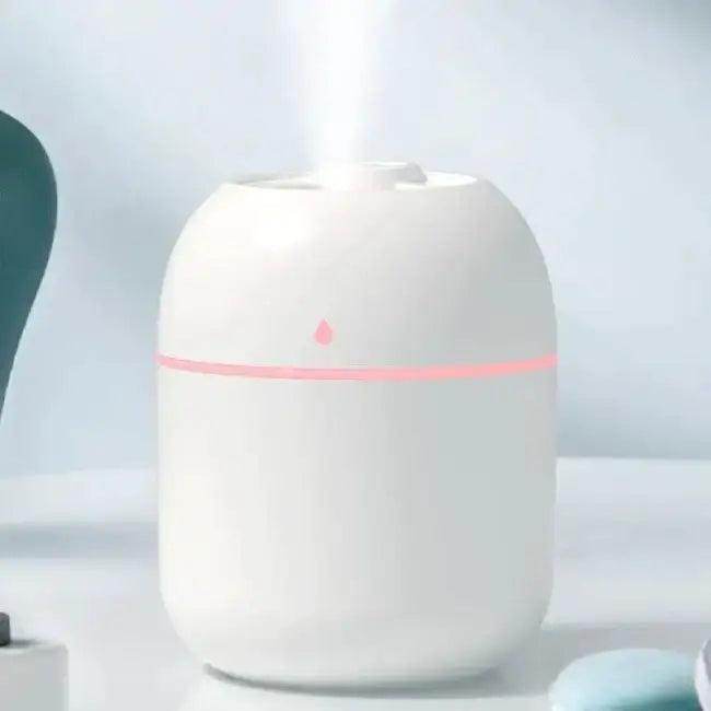 Portable USB Ultrasonic Humidifier and Oil Diffuser for Car - Stay Hydrated Anywhere - Estalios