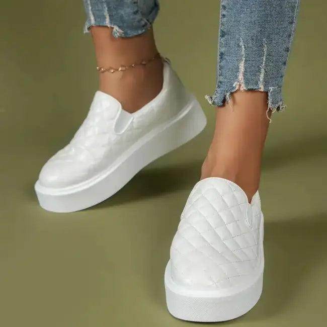 Quilted Kicks: Stylish Slip-Ons for Ultimate Comfort - Estalios
