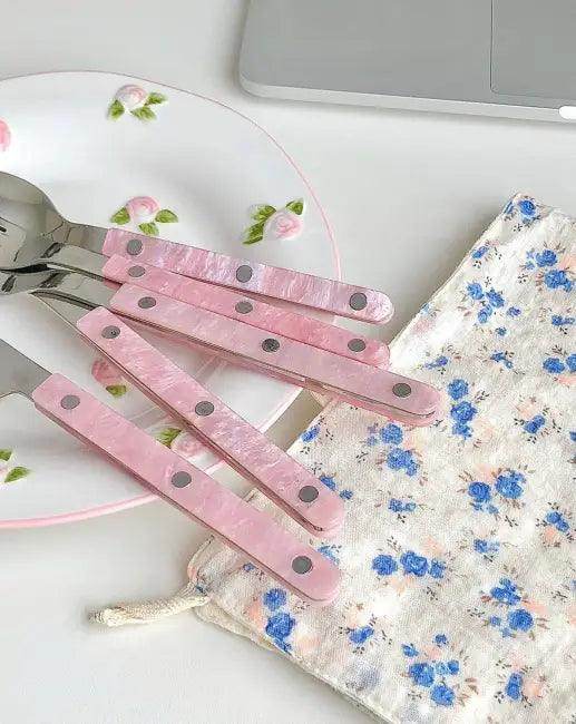 Chic Pink Perfection Cutlery and Plate Set for Elegance - Estalios