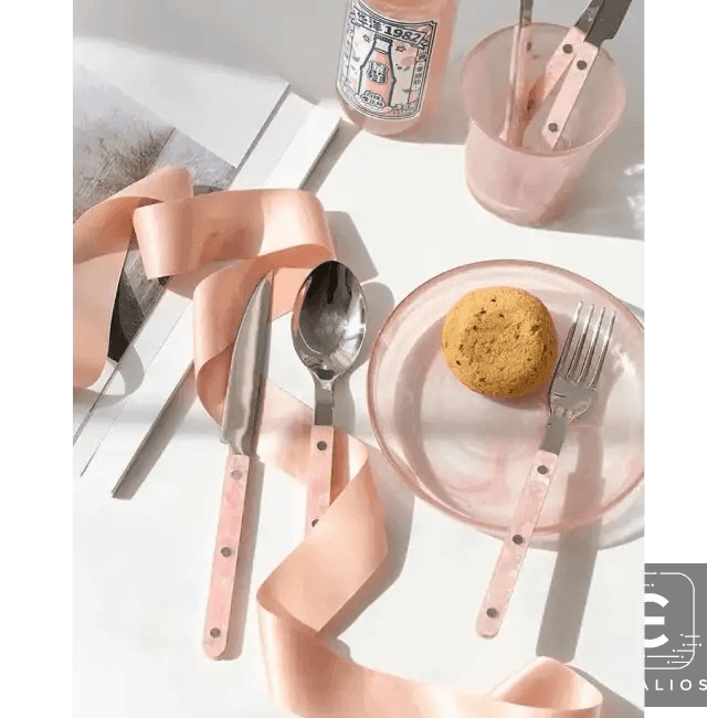 Chic Pink Perfection Cutlery and Plate Set for Elegance - Estalios