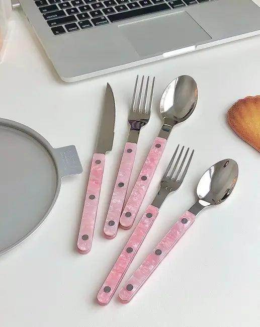 Chic Pink Perfection Cutlery and Plate Set for Elegance - Estalios