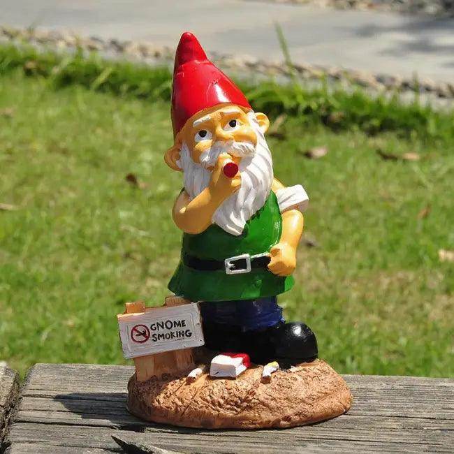 Epic Smoking Garden Gnome Figurine for Unique Décor - Estalios