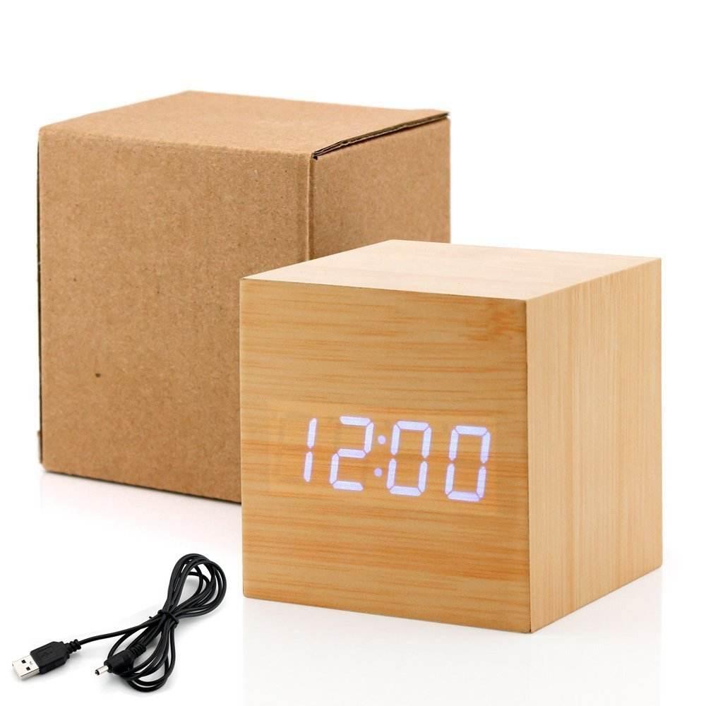 Unleash Time Style with the Bold Wooden Cube Clock - Estalios