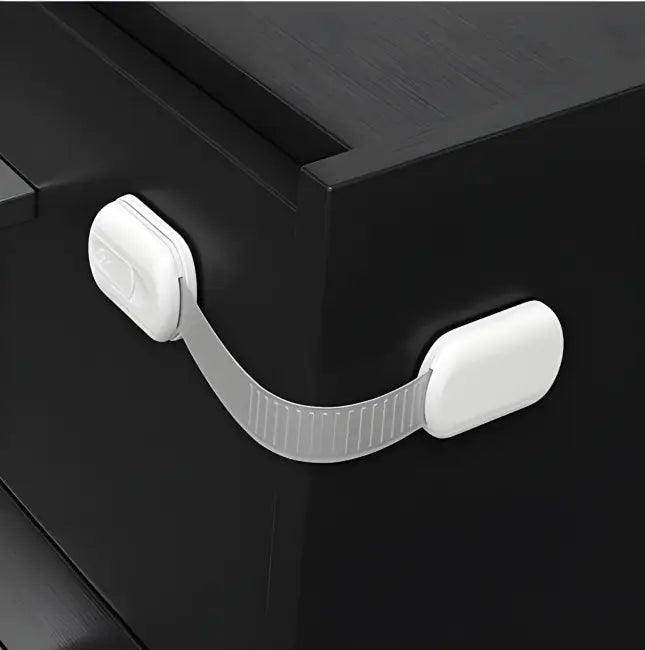 Bright and Bold White Child Safety Lock for Secure Homes - Estalios