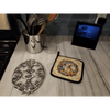 Labrador Retriever Pot Holders: Paw-some Heat Protection! Dog and Floral Square Pot Holders are Here to Help you Keep your Hands Safe in the Kitchen! - Estalios