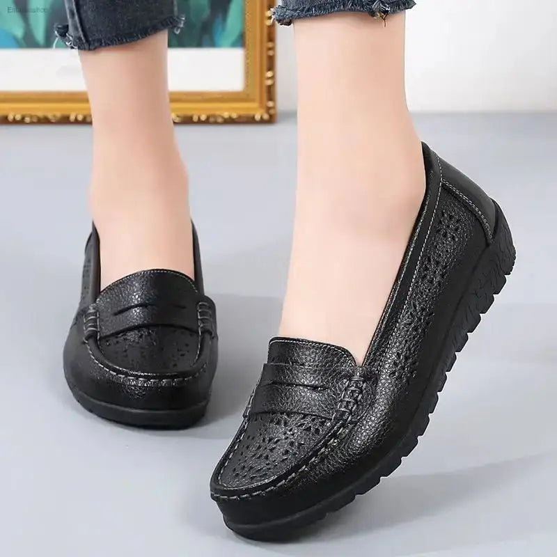 2024 Casual Women's Hollow Bean Shoes with Breathable Cow Muscle Soles for Nurses and Busy Moms - EstaliosShop