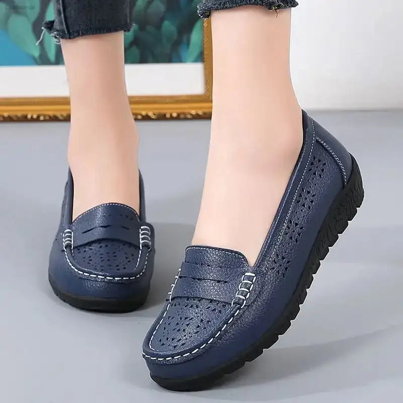 2024 Casual Women's Hollow Bean Shoes with Breathable Cow Muscle Soles for Nurses and Busy Moms - EstaliosShop