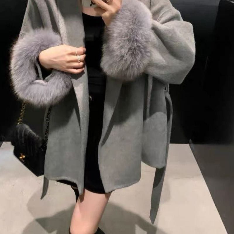 Lace-up Furry Sleeves Thin Hepburn Style Woolen Coat