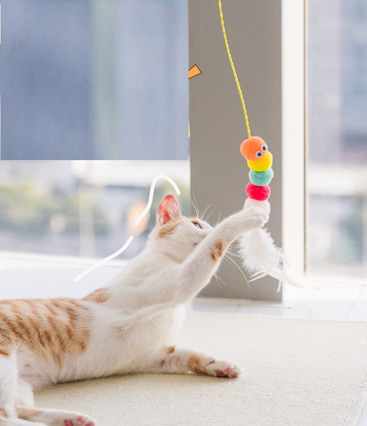 Optimize product title: Interactive Self-Heating Cat Toy with Telescopic Rope Simulated Caterpillar Design Hanging