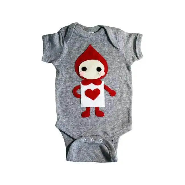 Gray Wonderland Infant Onesie with Fun Red Heart Design - Estalios