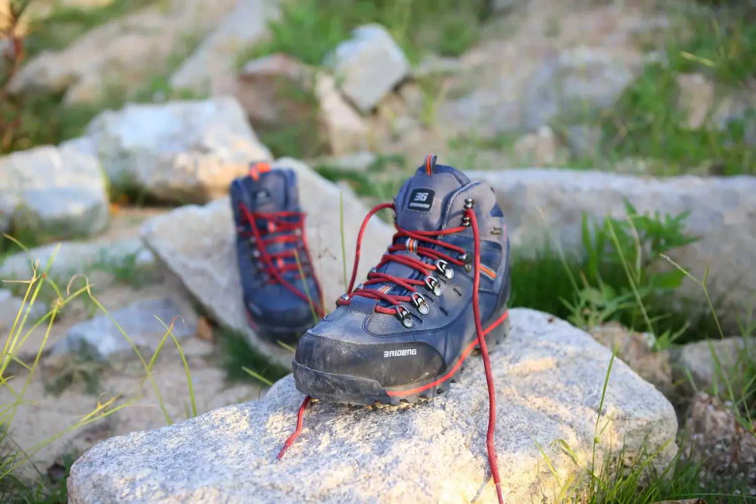 🌲 Ultimate Comfort – Premium Waterproof Hiking Shoes | Perfect for Outdoor Enthusiasts