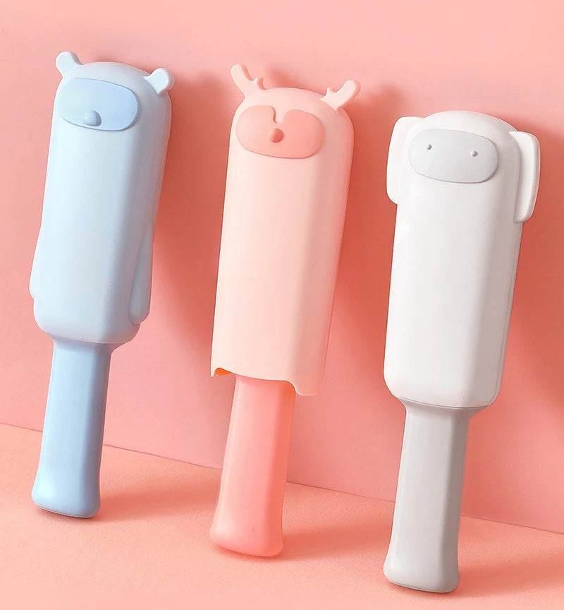 Portable Pet Hair Remover Lint Brush for Clothes Cleaning - Estalios