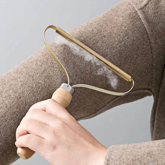 Portable Pet Hair Remover Lint Brush for Clothes Cleaning - Estalios