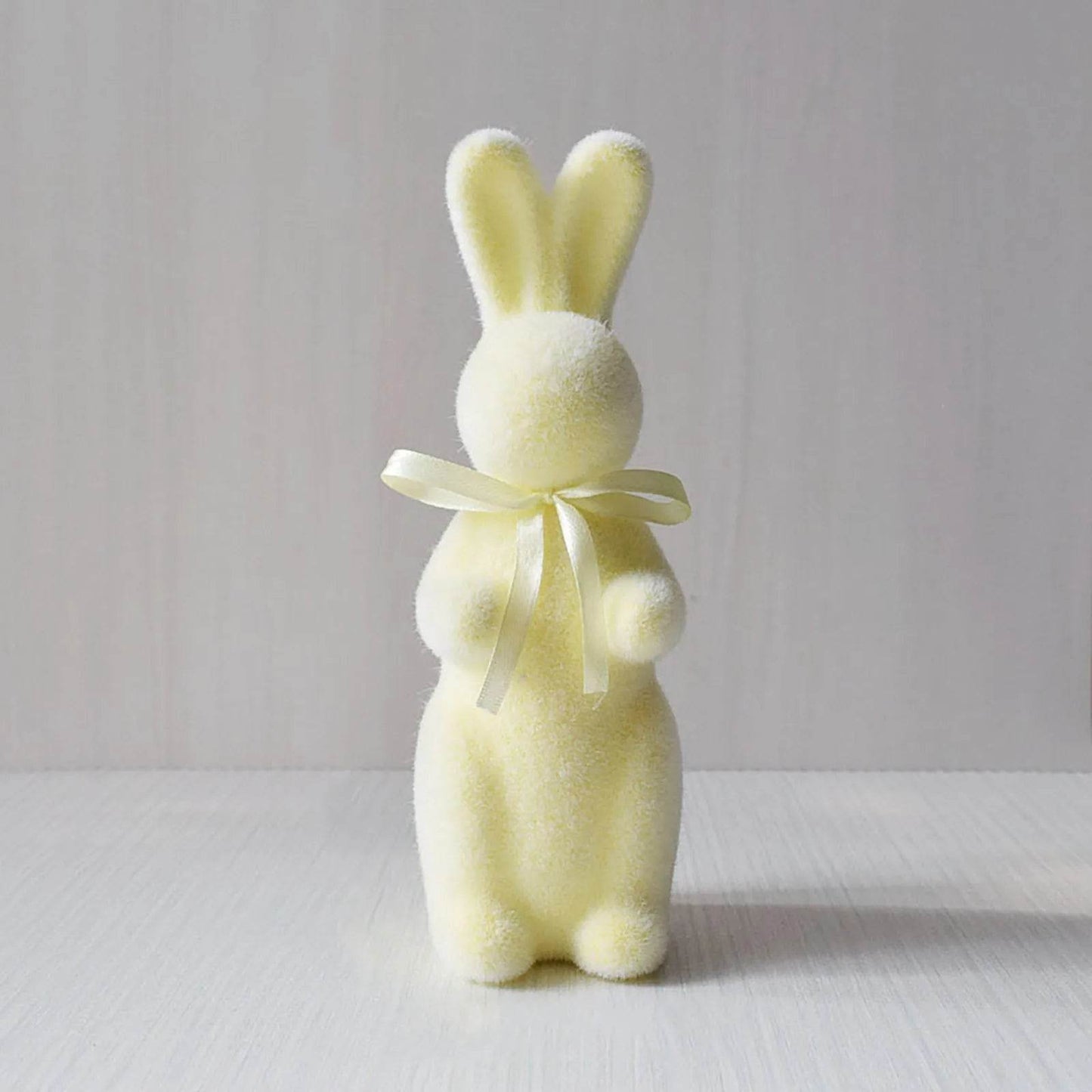 Easter Bunny Figurines With Bowtie - Estalios