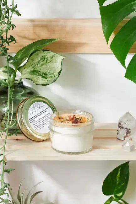 Abundant Radiance Aromatic Candle for Positive Energy - Estalios