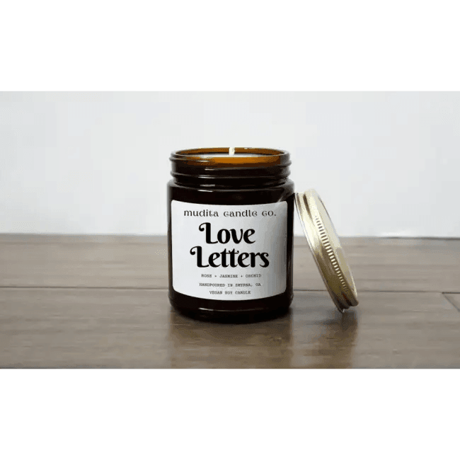 Ignite Your Senses with Amber Glow Candle for Serenity - Estalios