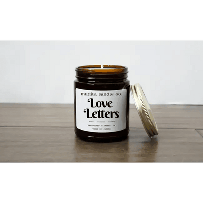 Ignite Your Senses with Amber Glow Candle for Serenity - Estalios