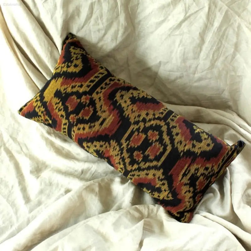 🌺 Artisan Touch – Handwoven Decorative Lumbar Pillow ’Java Tribe’ | Perfect for Adding Tropical Warmth to Your Living