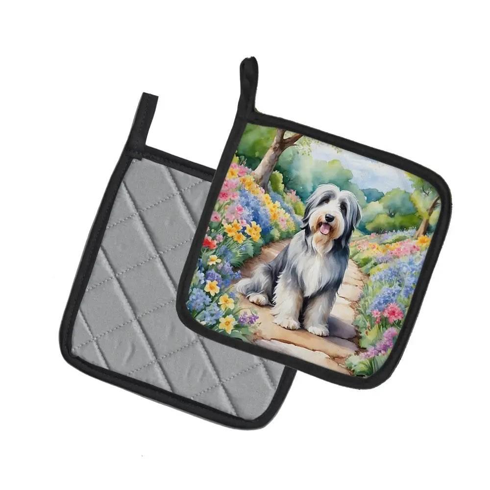 Pawsome Pot Protectors: Dog-gone Cute Pot Holders! Dog-themed Pot Holders are Here! these Aren't just any Pot Holders; - Estalios