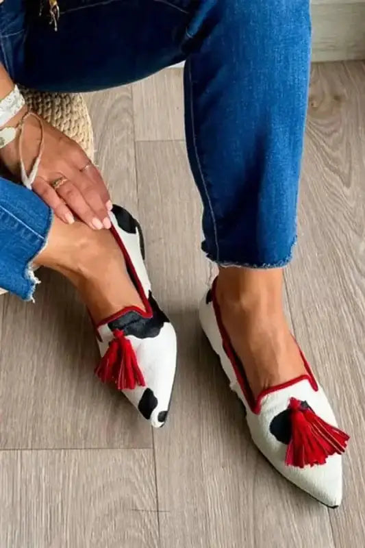 Chic Leopard Print Pointy Muller Shoes with Comfortable Slip - On Design for Fashionable Women Sizes 40 - 43 - EstaliosShop