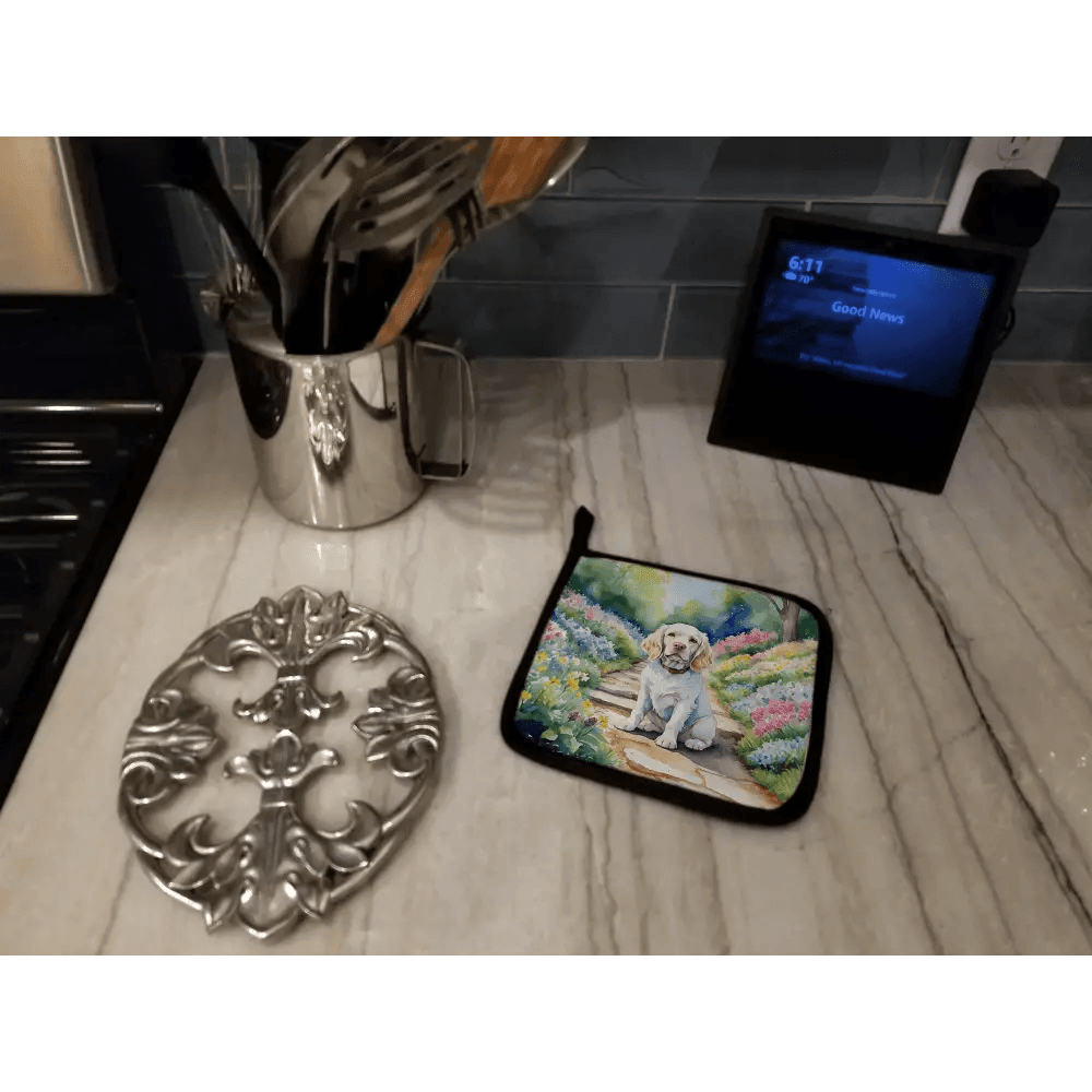 Clumber Spaniel Pot Holders: Garden Fresh Heat Resistant Style! **product Description** Add a Touch of Charm and Functionality to your Kitchen with our Decorative - Estalios