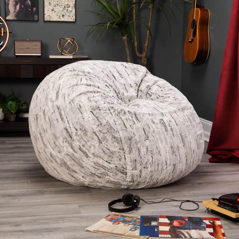 Cloud Nine: Cozy Chic Faux Fur Beanbag Bliss! Get Ready to Sink Into the Ultimate Relaxation with our Gray and White Faux Fur Beanbag Chair - Estalios