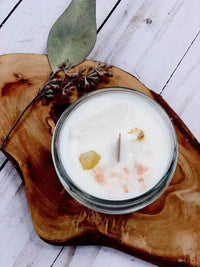 Crystal-Infused Intention Candle for Cleansing and Dreams - Estalios