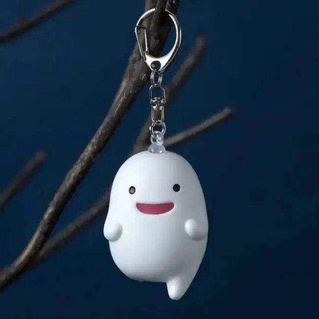 Hauntingly Cute White Ghost Keychain Trio for Whimsical Fun - Estalios