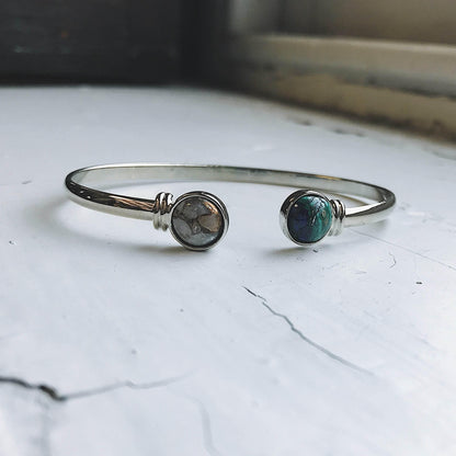 Earth and Moon Cuff Bracelet with Natural Stones - Adjustable Design - Estalios