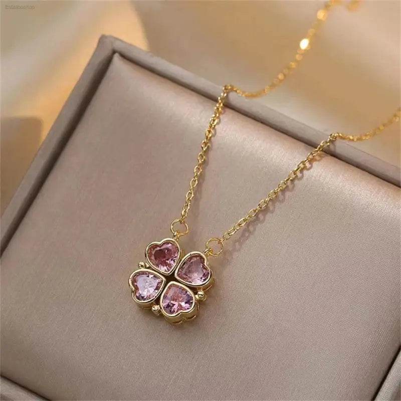 Fashion Retro Clover Heart Pendant Necklace for Women - Estalios