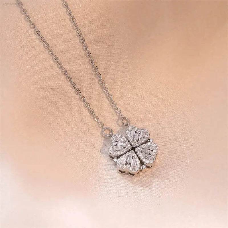 Fashion Retro Clover Heart Pendant Necklace for Women - Estalios