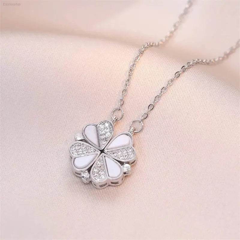 Fashion Retro Clover Heart Pendant Necklace for Women - Estalios