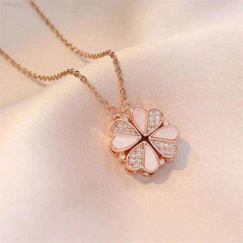 Fashion Retro Clover Heart Pendant Necklace for Women - Estalios